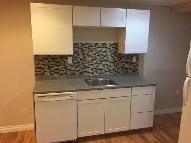 Apartment 1 Bedroom For Rent St. Albert AB 900 ES105420642