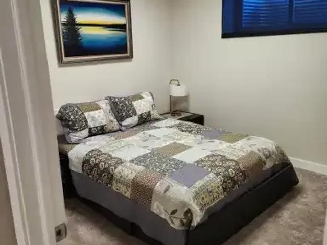 Apartment 1 Bedroom For Rent St. Albert AB 1200 ES103594384