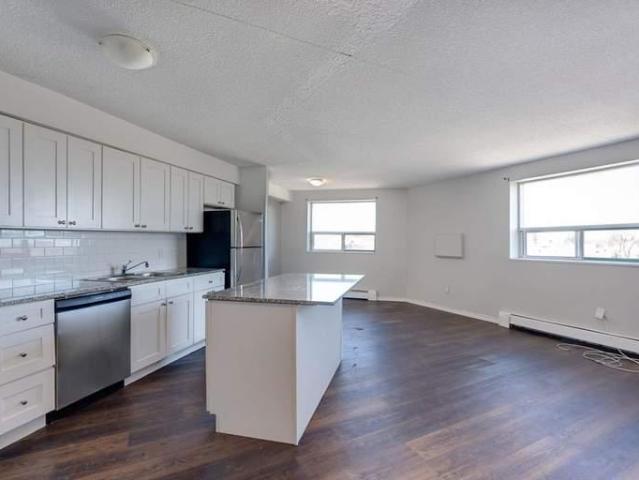 Apartment 1 Bedroom For Rent St. Catharines ON 1245 ES89627438