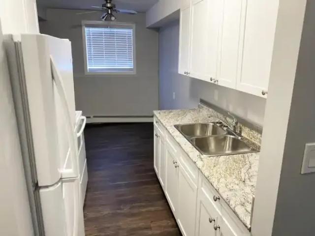 Apartment 1 Bedroom For Rent St. Paul AB 1090 ES105601262