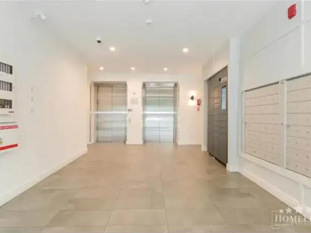 Apartment 1 Bedroom For Rent Surrey BC 1700 ES105467379
