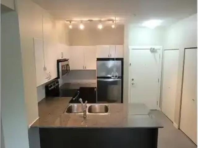 Apartment 1 Bedroom For Rent Surrey BC 1750 ES105167509