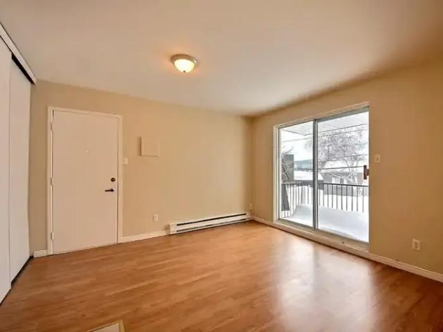 Apartment 1 Bedroom For Rent Saguenay QC 1020 ES100119804