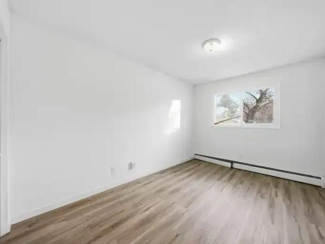 Apartment 1 Bedroom For Rent Saskatoon SK 1065 ES103010909