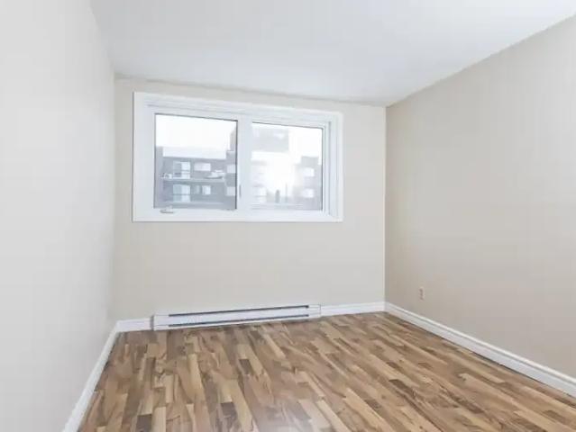 Apartment 1 Bedroom For Rent Sherbrooke QC 985 ES104106304