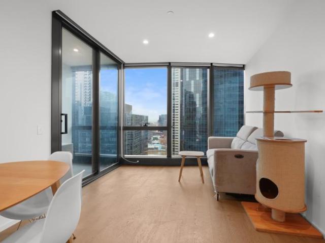 Apartment 1 Bedroom For Rent SOUTHBANK VIC 390000 ES104893737