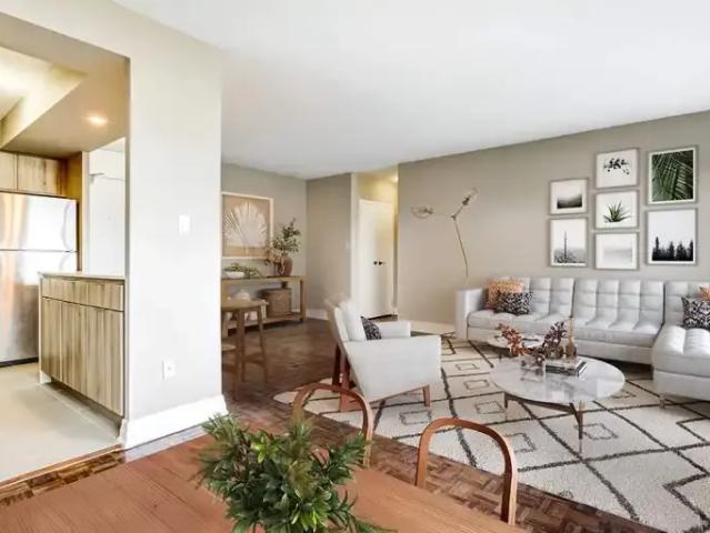 Apartment 1 Bedroom For Rent Toronto ON 2402 ES105110508