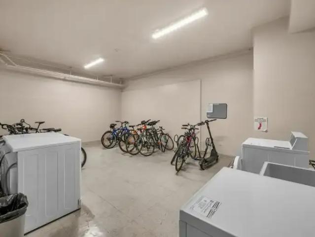 Apartment 1 Bedroom For Rent Vancouver BC 2090 ES105308612
