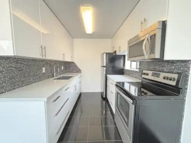 Apartment 1 Bedroom For Rent Vancouver BC 2400 ELS104985377