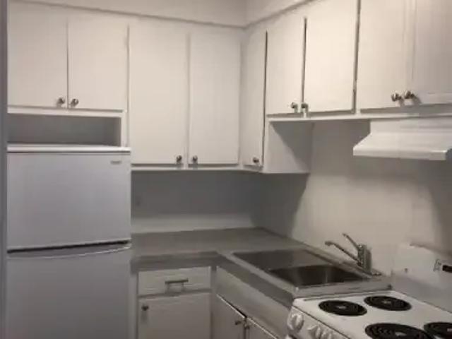 Apartment 1 Bedroom For Rent Verdun QC 1100 ES101825801