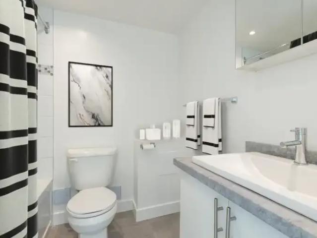 Apartment 1 Bedroom For Rent Verdun QC 1549 ES103739220
