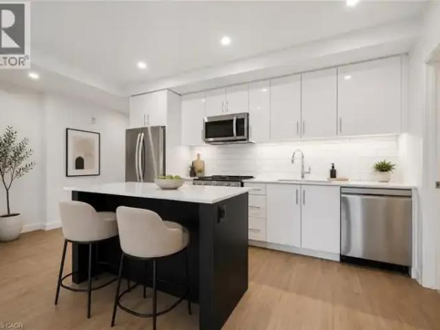 Apartment 1 Bedroom For Rent Waterloo ON 2450 ES102578970