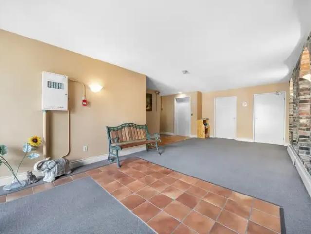 Apartment 1 Bedroom For Rent White Rock BC 1650 ES100707814