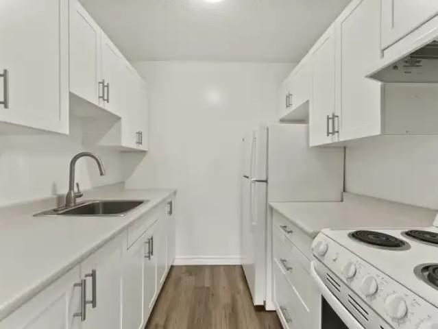 Apartment 1 Bedroom For Rent Windsor ON 1385 ES105070943