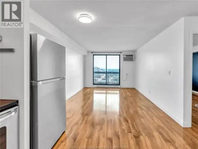 Apartment 1 Bedroom For Rent Windsor ON 1650 ES104142944