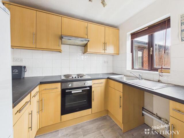 Apartment 1 Bedroom For Sale Aylesbury Buckinghamshire 150000 ES101119338