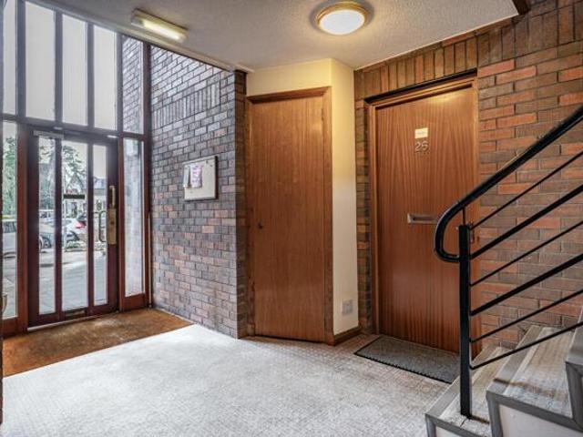 Apartment 1 Bedroom For Sale East Renfrewshire East Renfrewshire 148000 ES101351730