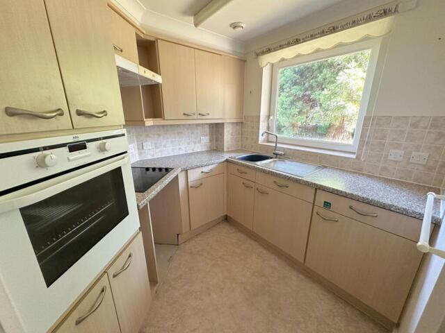 Apartment 1 Bedroom For Sale Paignton Torbay 94950 ES100733601