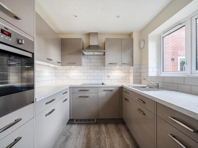 Apartment 1 Bedroom For Sale Princes Risborough Buckinghamshire 425000 ES101678535