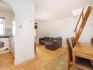 Apartment 1 Bedroom For Sale Teddington Greater London 309950 ES101059691