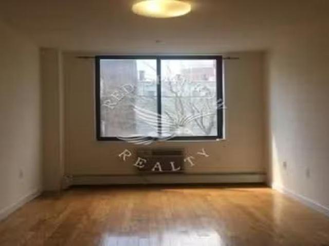 Apartment 1 bedrooms in Williamsburg