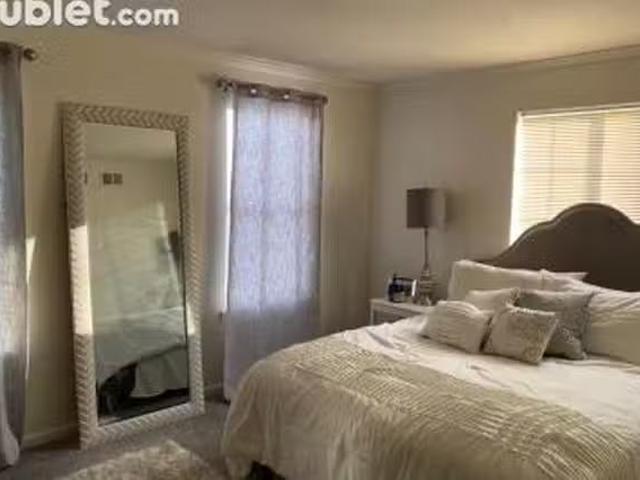 Apartment 1 bedrooms in Ann Arbor Central
