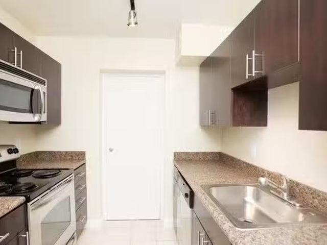 Apartment 1 bedrooms in Arlington