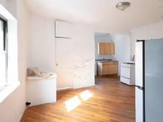 Apartment 1 bedrooms in Harlem East