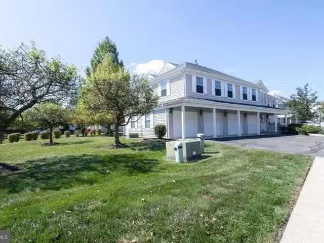 Apartment 1 bedrooms in Lawrence