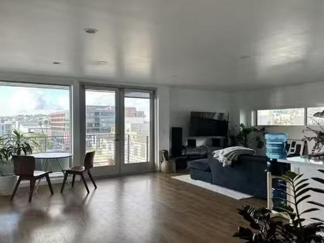Apartment 1 bedrooms in Little Italy