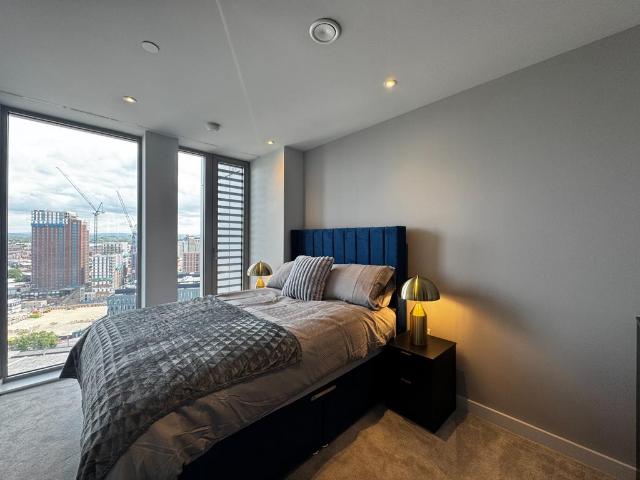 Apartment 2002, 96 Greengate. 2 bed apartment to rent £1,750 pcm £404 pw