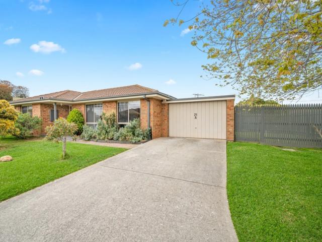 apartment 21A/113 Country Club Drive, Safety Beach
