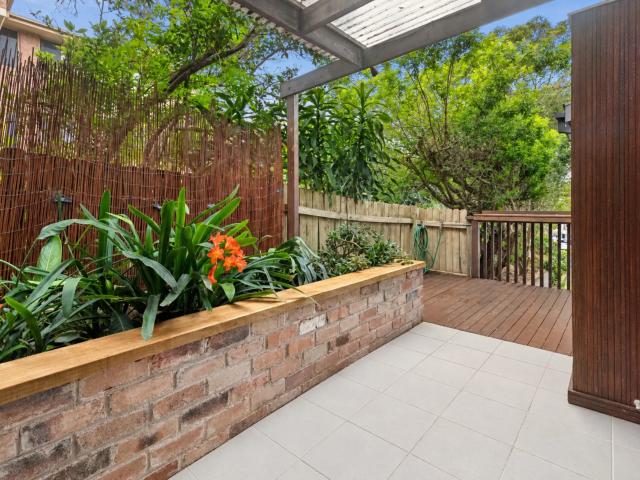 apartment 2/2 Seaview Avenue, Newport
