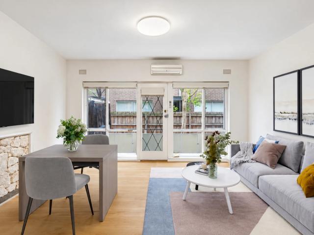 apartment 2/304 Inkerman Street, St Kilda East