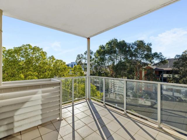 apartment 25/35 Wellington Street, East Perth