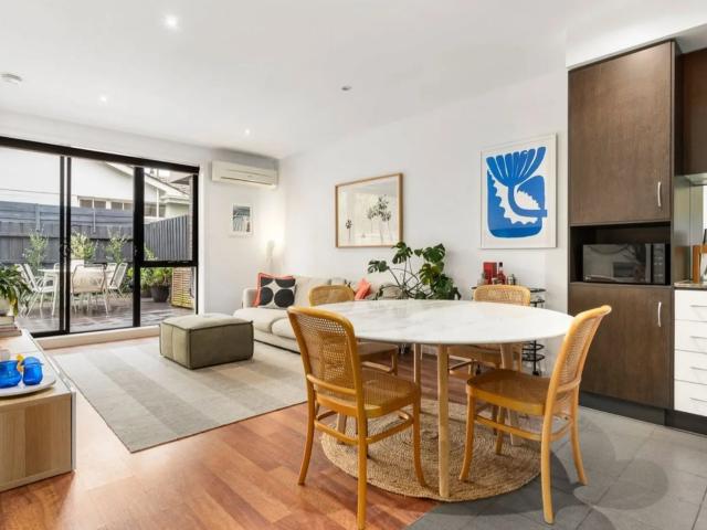 apartment 2/6 Lansdowne Road, St Kilda East