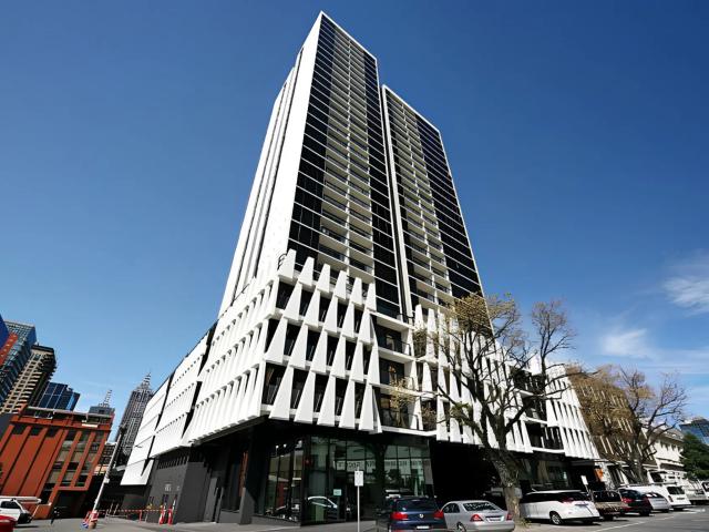 apartment 2706/33 Mackenzie Street, Melbourne
