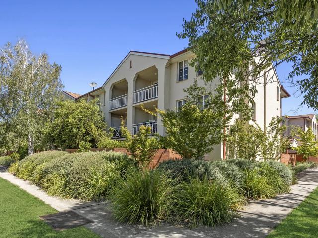 apartment 28/9 Howitt Street, Kingston