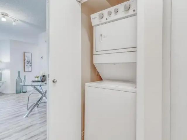 Apartment 2.5 Bedroom For Rent Edmonton AB 1496 ES103694750