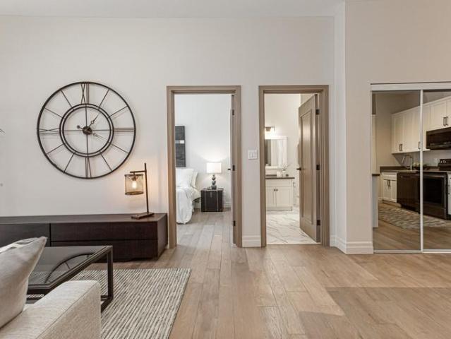 Apartment 2.5 Bedroom For Rent Kingston ON 2325 ES96248771