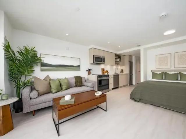 Apartment 2.5 Bedroom For Rent Vancouver BC 3850 ES105505556