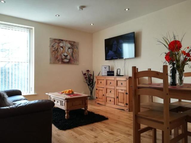 Apartment 2, Uplands Terrace, Uplands, Swansea. SA2, 2 bed flat to rent, £950 pcm | PrimeLocation