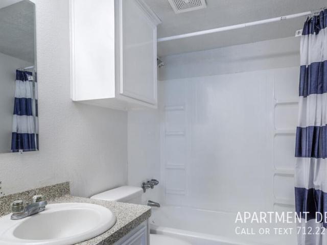 apartment 2 bedroom, Bay City TX 77414 DLS75788099