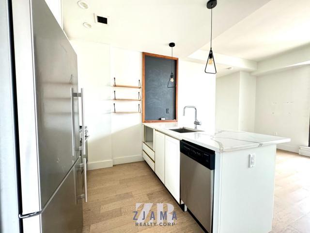 apartment 2 bedroom, Brooklyn NY 11232 DS79823081