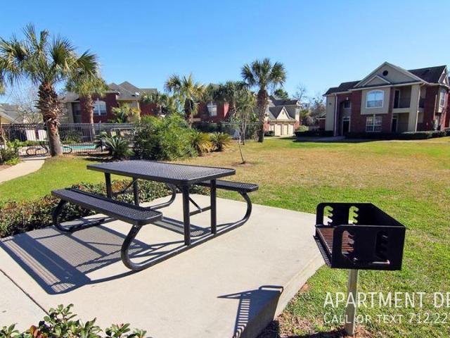 apartment 2 bedroom, Clute TX 77531 DLS77320473