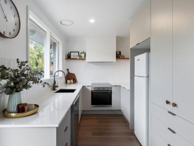 Apartment 2 Bedroom For Rent Murrumbeena VIC 965000 ES105819567