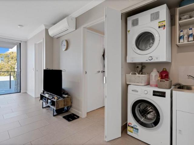 Apartment 2 Bedroom For Rent Maroochydore, QLD 739000 ES105339141