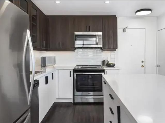 Apartment 2 Bedroom For Rent Mississauga ON 2462 ES105601547