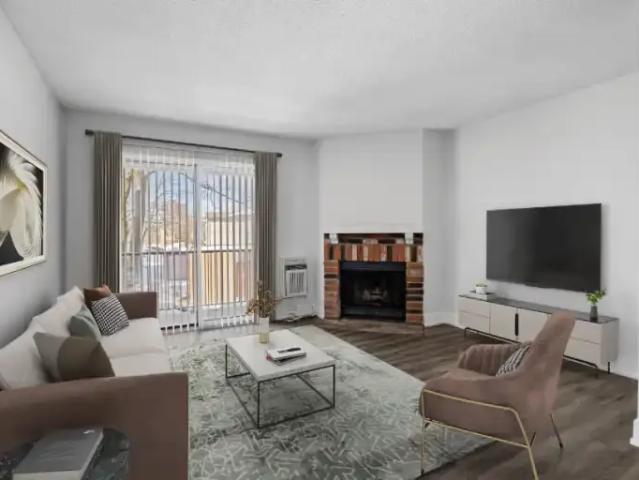 Apartment 2 Bedroom For Rent Mississauga ON 2329 ES105554364