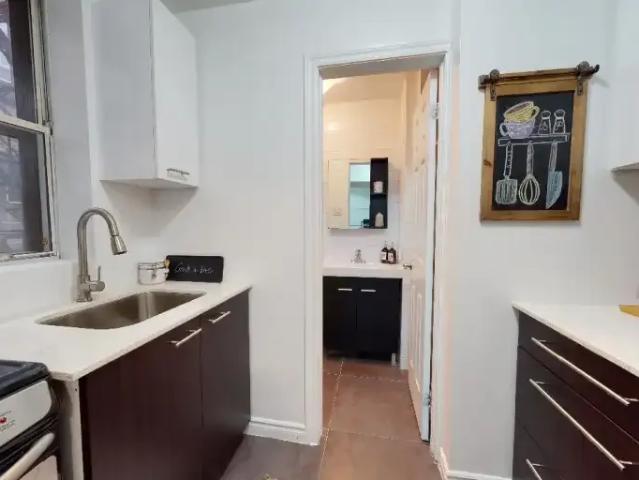 Apartment 2 Bedroom For Rent Montreal QC 1749 ES102951608